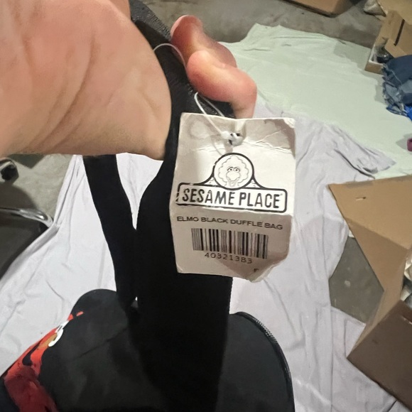 Nwt Elmo duffel bag sesame place - Picture 5 of 5